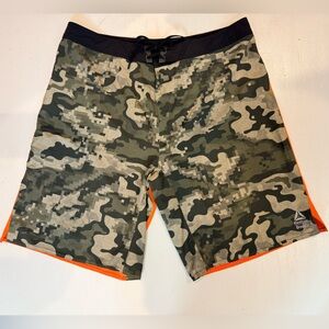Reebok CrossFit Camouflage Shorts with Orange back. 34 like new